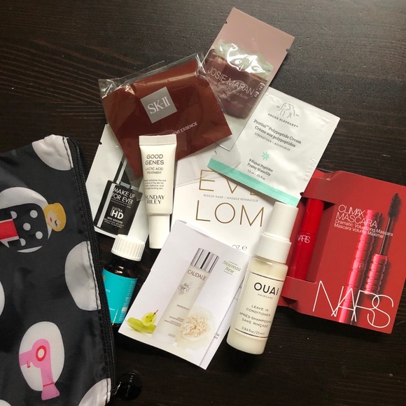 NWOT Hourglass Vegan Leather Makeup Bag + SAMPLES - Picture 7 of 8